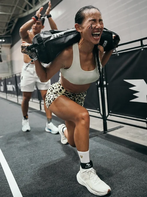 sandbag lunges hyrox rules